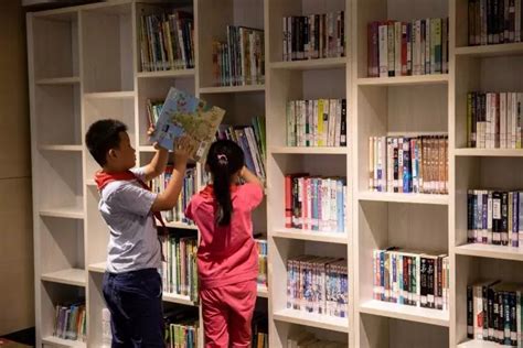 肯德基首次跨界杭城老字号图书馆开阅读主题店_联商网