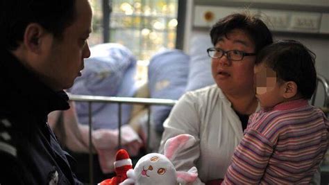 出生率仅1% 的“镜面人”，深圳这个弃婴离死亡曾只有五分钟……_读特新闻客户端