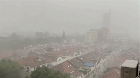 直击上海石化火灾：居民曾听到多次爆炸声 事故原因正调查凤凰网陕西_凤凰网