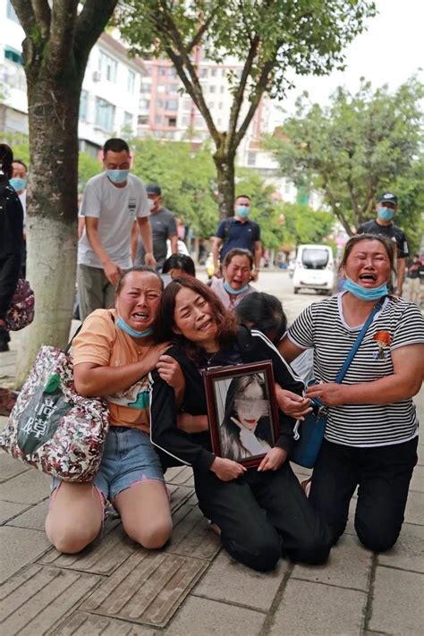 南京遇害女大学生父亲称绝不妥协：要为女儿讨回公道|南京市|女大学生|遇害_新浪新闻