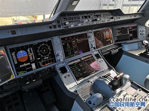 航空工业上电所承担C919驾驶舱显示系统
