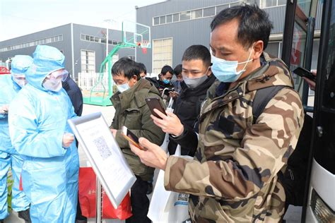 42名重庆城口县建档立卡人员来临沂务工 临沂打响疫情扶贫攻坚第一枪 - 上游新闻·汇聚向上的力量