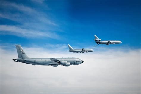 1月24日，美国空军正式接收首批两架KC-46A加油机。
