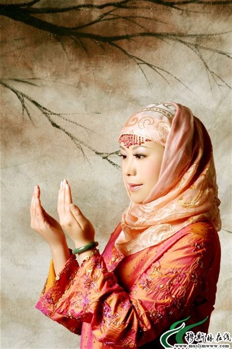 穆斯林女孩的纱巾（一） - 图说人生 - 穆斯林在线（muslimwww)