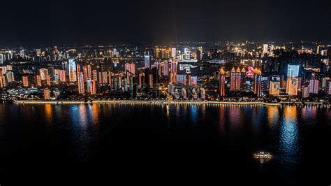 武汉江滩总体面积已超200万平方米：庞大的露天公园，风光壮阔|武汉江滩|江滩|汉阳江滩_新浪新闻