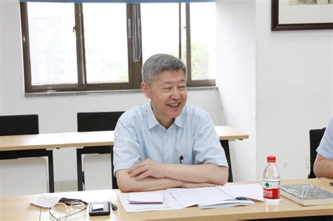 张迈曾与马克思主义理论专业新生座谈-西安交通大学马克思主义学院