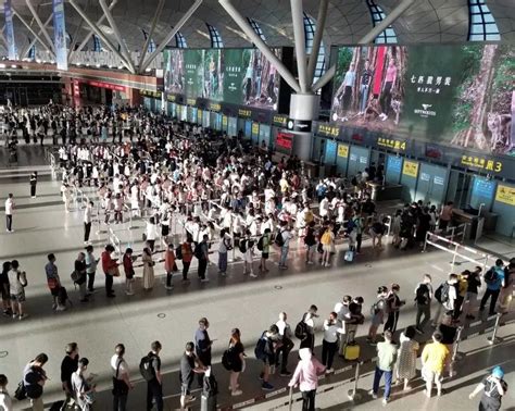 郑州机场发布最新消息 乘机旅客需查验“两码三证” - 全媒体要闻 - 河南全媒体网官网