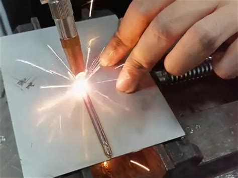 初学二保焊焊接手法
