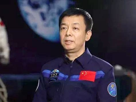 太空迎来中国“最励志航天员”：你好，邓清明！_飞天_梦想_备份