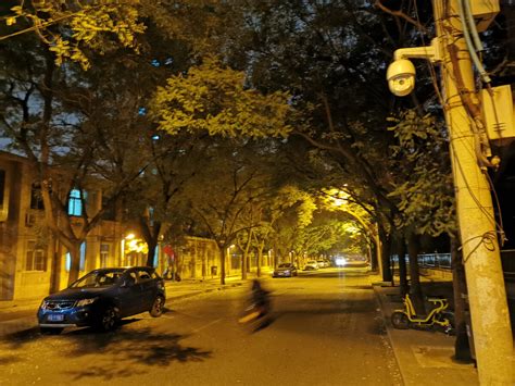 城市夜晚马路车流高清图片下载-正版图片500519831-摄图网