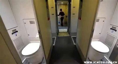 高铁厕所的正确打开方式！网友：只要我不尴尬，尴尬的就是别人