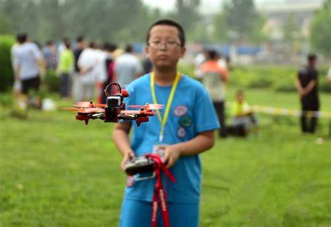 无人机技术可以为孩子教育提供哪些有用知识 - 无人机培训,无人机航拍,无人机反制—北京鲲鹏堂