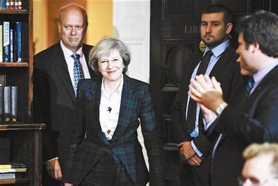 约翰逊最后一次“首相问答”，英媒：特蕾莎•梅拒绝鼓掌，怒容满面；英国新首相将从这两人中产生...保守党新党首选举进入最终阶段_苏纳克_特拉斯_政府