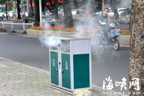 福州华林路垃圾桶被引燃吓坏等车乘客 疑因烟头所致-闽南网