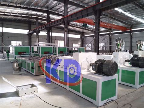竹木纤维集成墙板生产线设备_青岛睿杰塑料机械有限公司