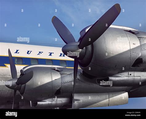 Flügel der Lockheed L-1049 G Super Constellation der Lufthansa Foto ...