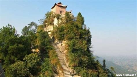 邛崃石窟之石笋山：绝壁上的千年佛国|界面新闻