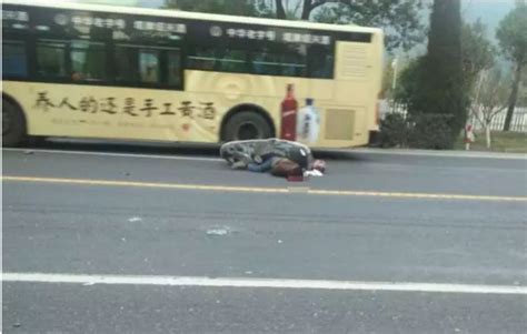 福建漳州接送学生中巴发生车祸3人遇难多人受伤 - 国内动态 - 华声新闻 - 华声在线