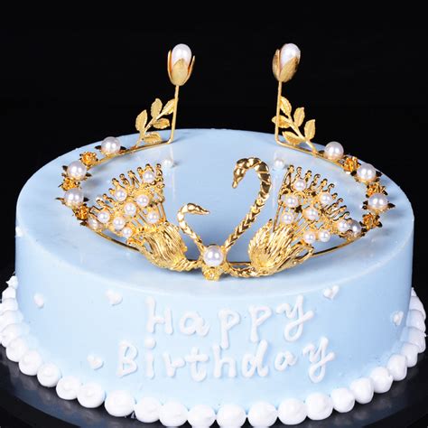 新款新娘头饰珍珠镶钻王冠baby同款生日蛋糕装饰金色合金皇冠-阿里巴巴