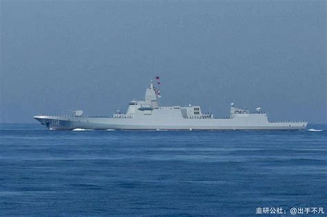 官宣！海军节来临之际 第八艘055型驱逐舰咸阳舰正式入列扬帆起航 _腾讯视频