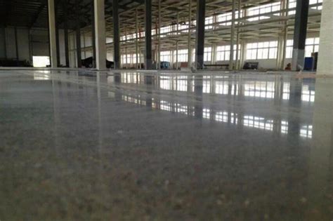 石膏基厚层水泥自流平地坪-苏州鹏徕环氧地坪材料有限公司
