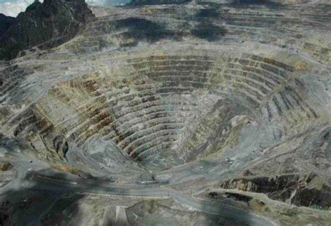 中国最大的露天煤矿，可采原煤储量达17亿吨，开发与绿化同步进行_哈尔