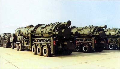 中国DF(东风)-21型中程弹道导弹