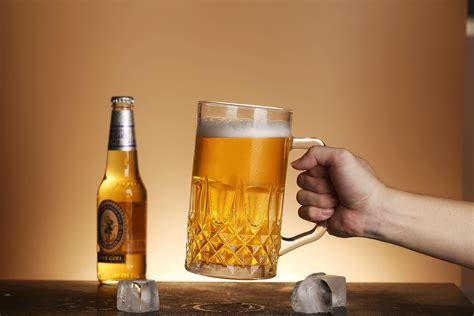 啤酒|摄影|产品摄影|丿Han - 原创作品 - 站酷 (ZCOOL)