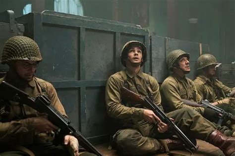 有什么很经典的战争电影，最好是推荐的二战电影？ - 知乎