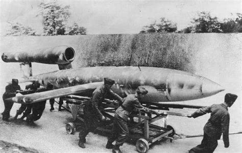 探秘纳粹“蚂蚱兵”：V1导弹技术被用于德国步兵，给盟军造成恐慌_凤凰网