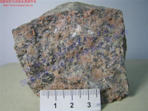 细粒钾长花岗岩_Fine-grained Alkali Feldspar Granite_国家岩矿化石标本资源共享平台