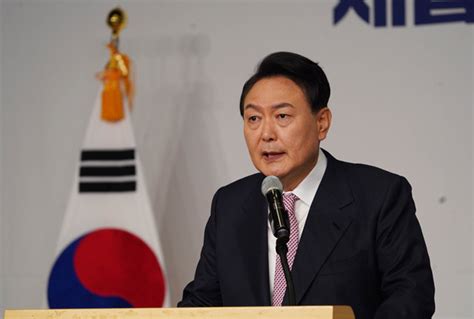 韩最大在野党抵制尹锡悦施政演说，韩媒：在韩国宪政史上尚属首次