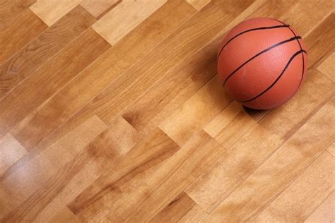 篮球馆木地板有哪些功能_欧氏地板公司