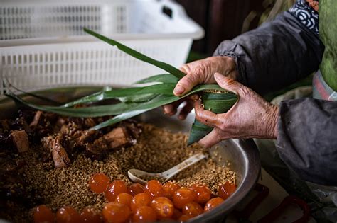 粽子的做法_【图解】粽子怎么做如何做好吃_粽子家常做法大全_彩色小蜗牛_豆果美食