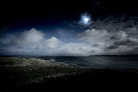 黑夜中的海海洋主体摄像高清图片下载-包图网
