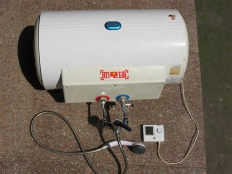 电热水器内胆清洗拆开视频教程 放污水直至污水放空为止