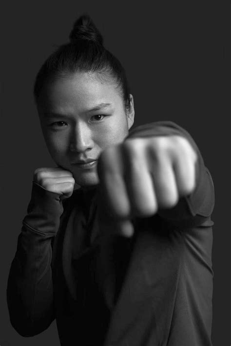 张伟丽UFC出场费超10万美元 她已是中国女子第1人_手机新浪网