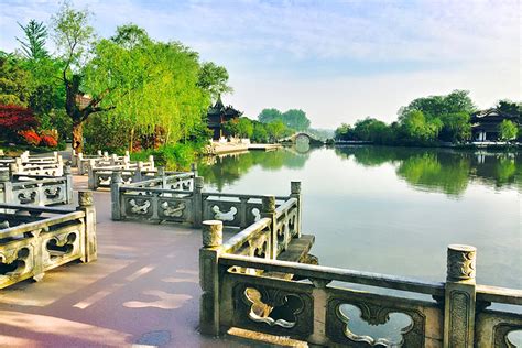 扬州景区有哪些景点，如何评价扬州这个城市有哪些旅游景点值得推荐