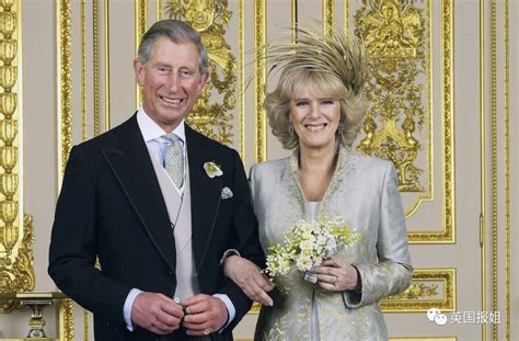 英王室「第一犬」改朝换代，卡米拉加冕礼服藏「2爱犬细节」|卡米拉|礼服|王室_新浪新闻