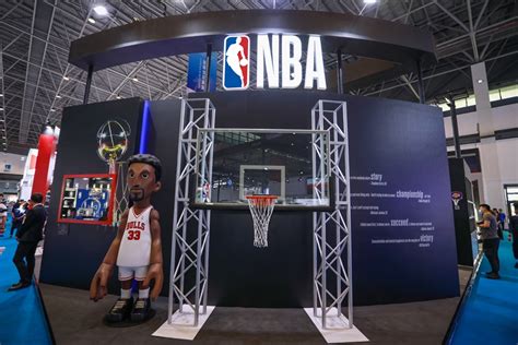 NBA亮相首届中国国际消费品博览会 为球迷带来别具特色的展示内容_凤凰网体育_凤凰网