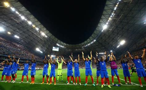 加冕！法国队时隔20年再夺冠 两度捧杯仅逊意德巴——上海热线体育频道