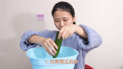怎样正确的用黄瓜敷脸 简单补水的好方法_伊秀视频|yxlady.com