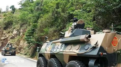 中国军队在中缅边境进行实弹演习_凤凰资讯