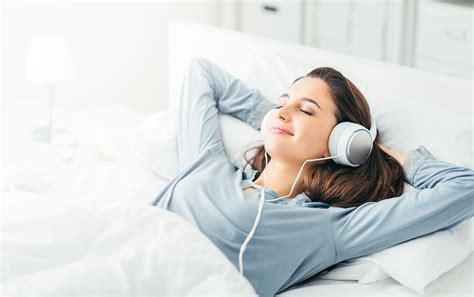 Effects Of Listening To Music While Sleeping - All Benefits and Drawbacks