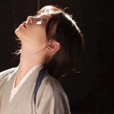 古风情侣头像不明显女生