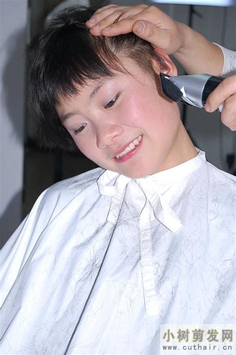 剪头发,发型屋,垂直画幅,美,梳子,顾客,美人,化妆用品,图像,特写摄影素材,汇图网www.huitu.com