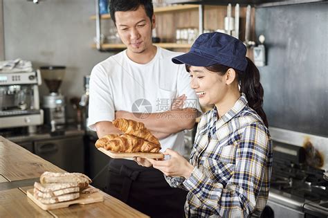 又一个！面包新语开华东首家烘焙智慧门店！_综合资讯_职业餐饮网