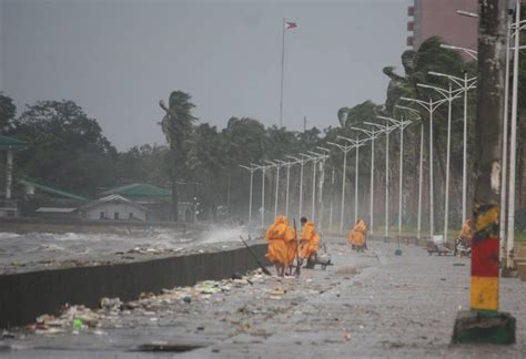 菲律宾减灾委：台风“雷伊”致多地电力中断 基础设施损失近3000万元_南方网