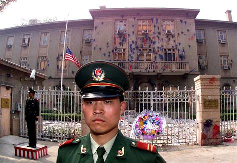 1999年美国轰炸中国使馆 我们为何忍辱负重 | 探索网