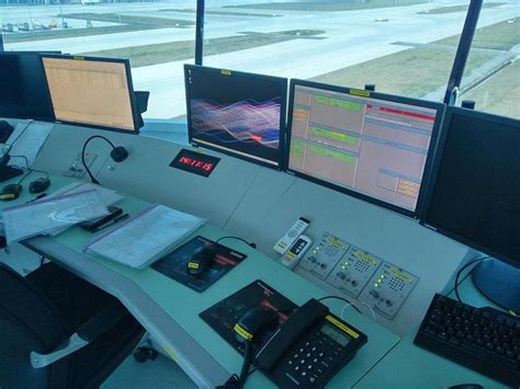 我公司郑州新郑国际机场机坪塔台B工程甚高频系统项目顺利完成